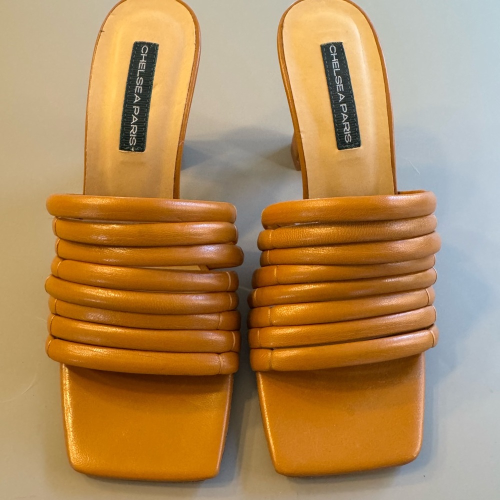 Chelsea Paris Heel Sandals in Caramel